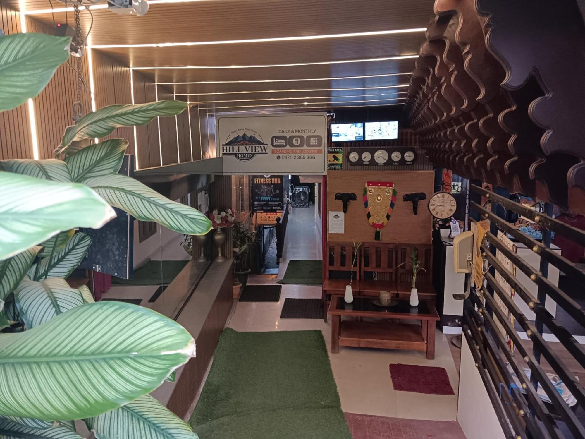 Apartment Hill View Acsingle Double Executive In Trivandrum *